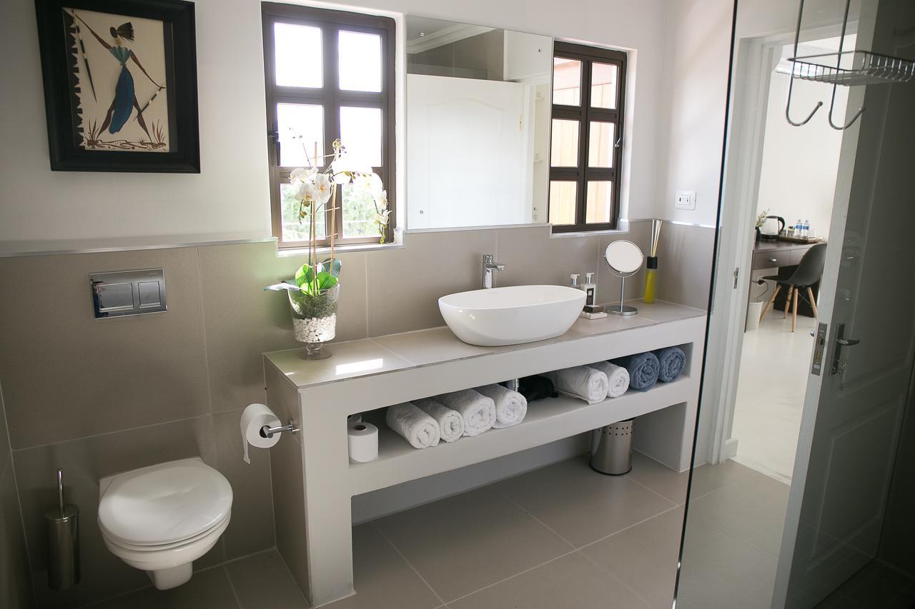 Christofphs Bed and Breakfast Bonnievale Εξωτερικό φωτογραφία